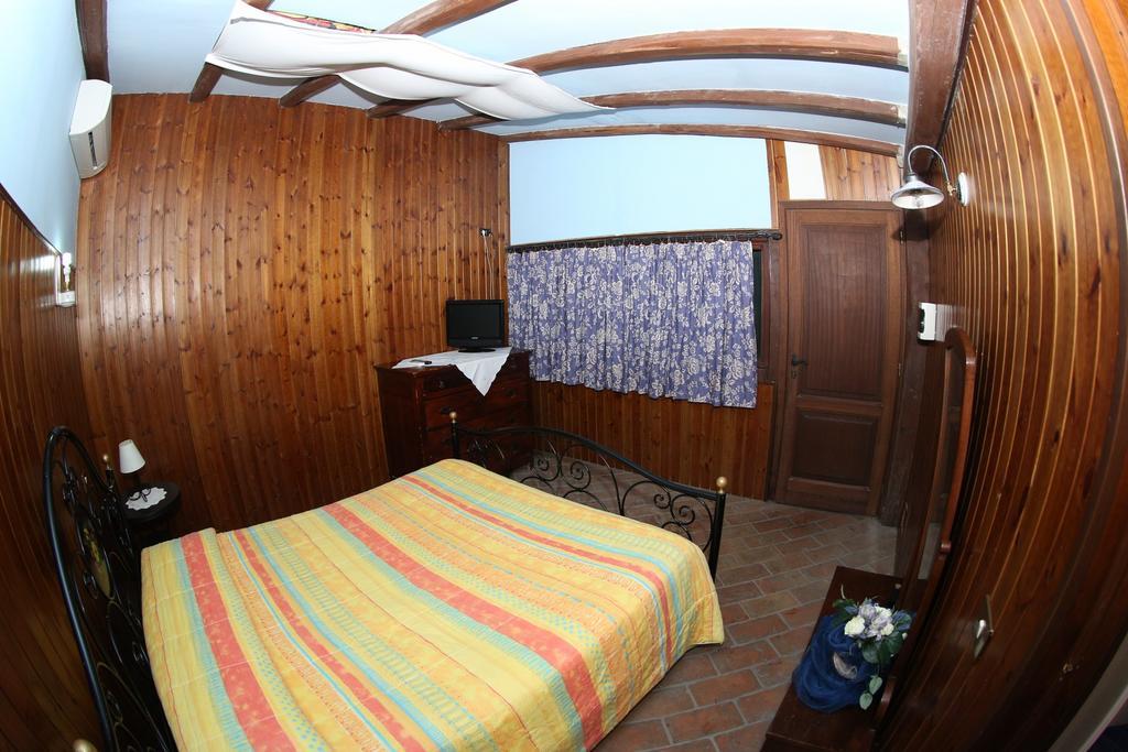 Agriturismo Monte Due Torri Genzano di Roma Kültér fotó