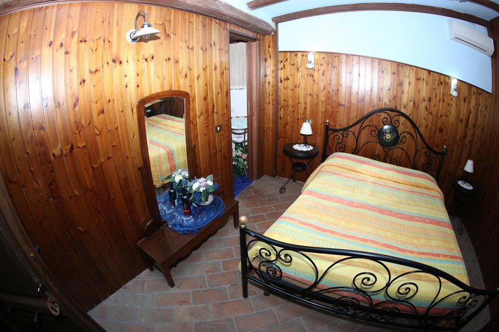 Agriturismo Monte Due Torri Genzano di Roma Kültér fotó